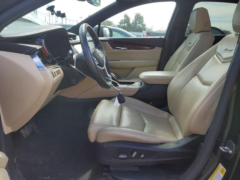 46559706 :رقم المزاد ، 1GYKNDRS2HZ312330 vin ، 2017 Cadillac Xt5 مزاد بيع