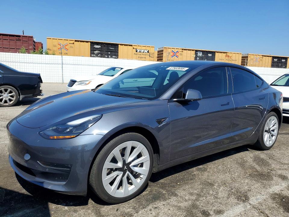 47563686 :رقم المزاد ، 5YJ3E1EB9NF346667 vin ، 2022 Tesla Model 3 مزاد بيع