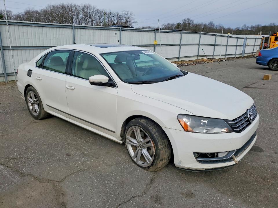 2013 Volkswagen Passat მანქანა იყიდება აუქციონზე, vin: 1VWCN7A3XDC146567, აუქციონის ნომერი: 46636386