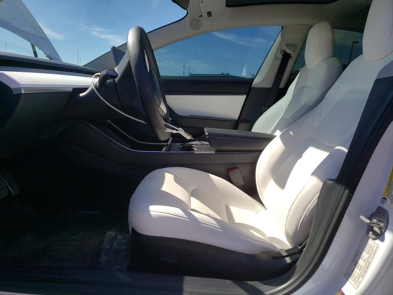45813286 :رقم المزاد ، 5YJ3E1EB4KF437261 vin ، 2019 Tesla Model 3 مزاد بيع