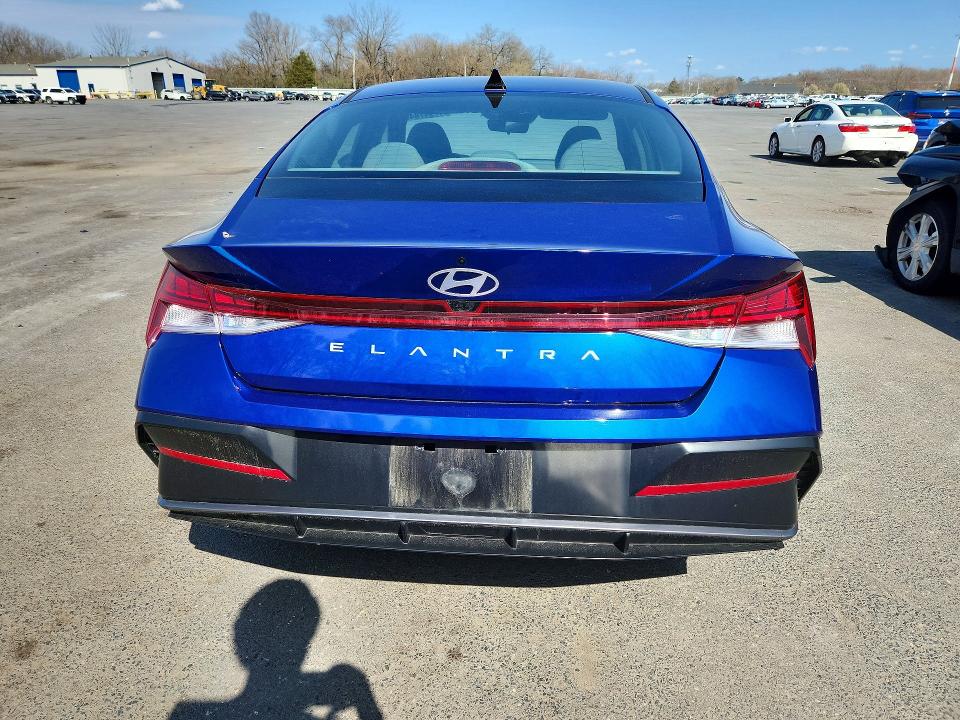 Продаж на аукціоні авто 2024 Hyundai Elantra, vin: KMHLS4DG5RU750727, номер лоту: 47947846