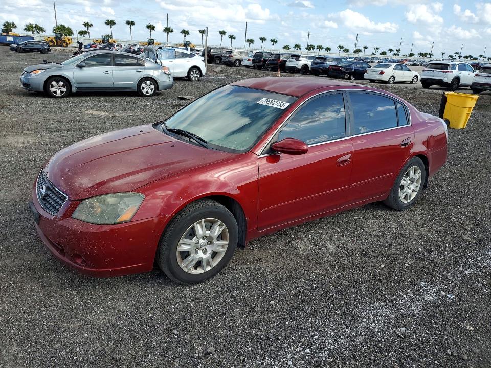 2005 Niss Altima მანქანა იყიდება აუქციონზე, vin: 1N4AL11D25C196800, აუქციონის ნომერი: 79982755
