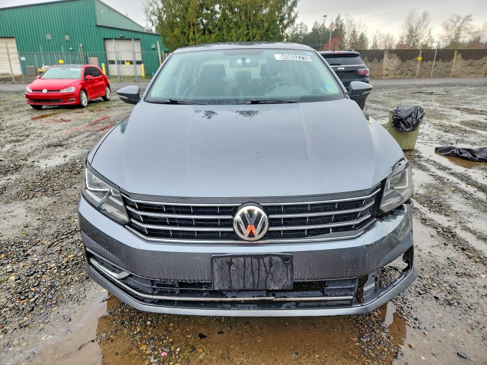 Продажа на аукционе авто 2017 Volkswagen Passat, vin: 1VWAT7A3XHC077995, номер лота: 45852716