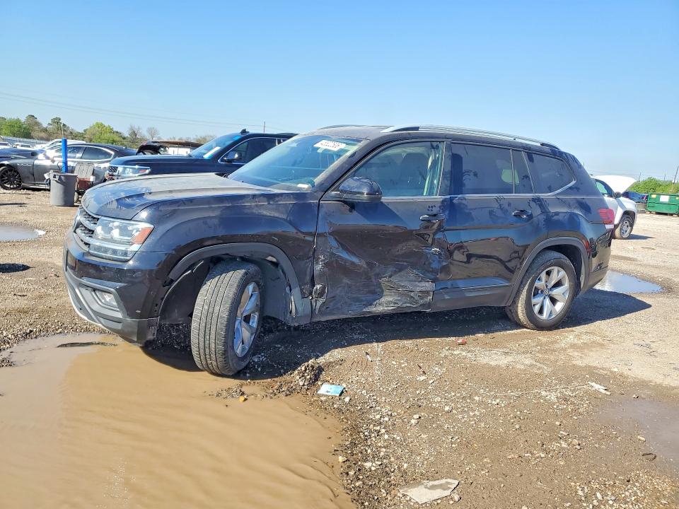 45522506 :رقم المزاد ، 1V2CR2CA4JC561349 vin ، 2018 Volkswagen Atlas مزاد بيع