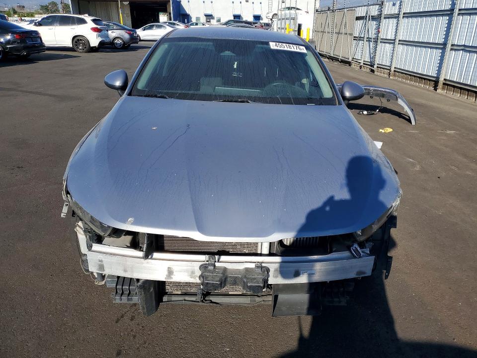45518176 :رقم المزاد ، 5XXG24J22MG001056 vin ، 2021 Kia K5 مزاد بيع