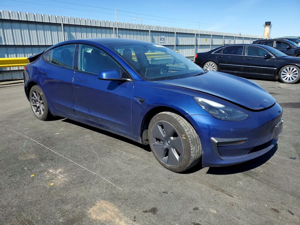 Продажа на аукционе авто 2023 Tesla Model 3, vin: 5YJ3E1EA6PF460376, номер лота: 79980685