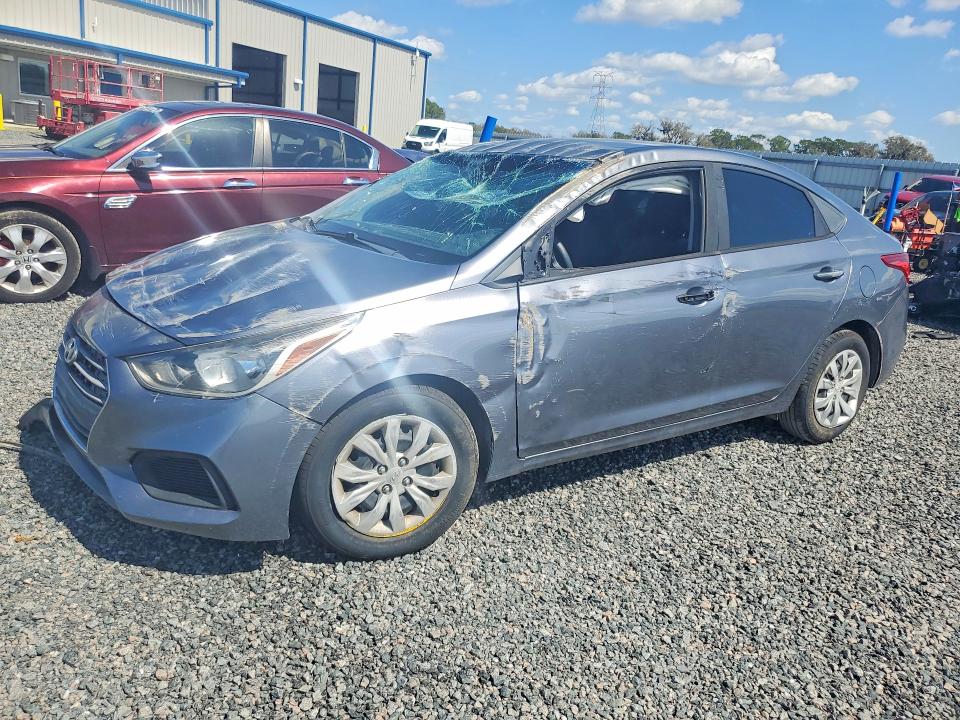 2018 Hyundai Accent მანქანა იყიდება აუქციონზე, vin: 3KPC24A37JE020570, აუქციონის ნომერი: 45462526
