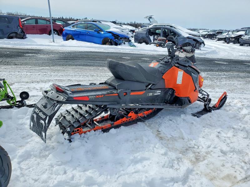 46417556 :رقم المزاد ، 2BPSUJGD8GV000024 vin ، 2016 Skid Renegade Backcountry 600 H.o. Rer مزاد بيع