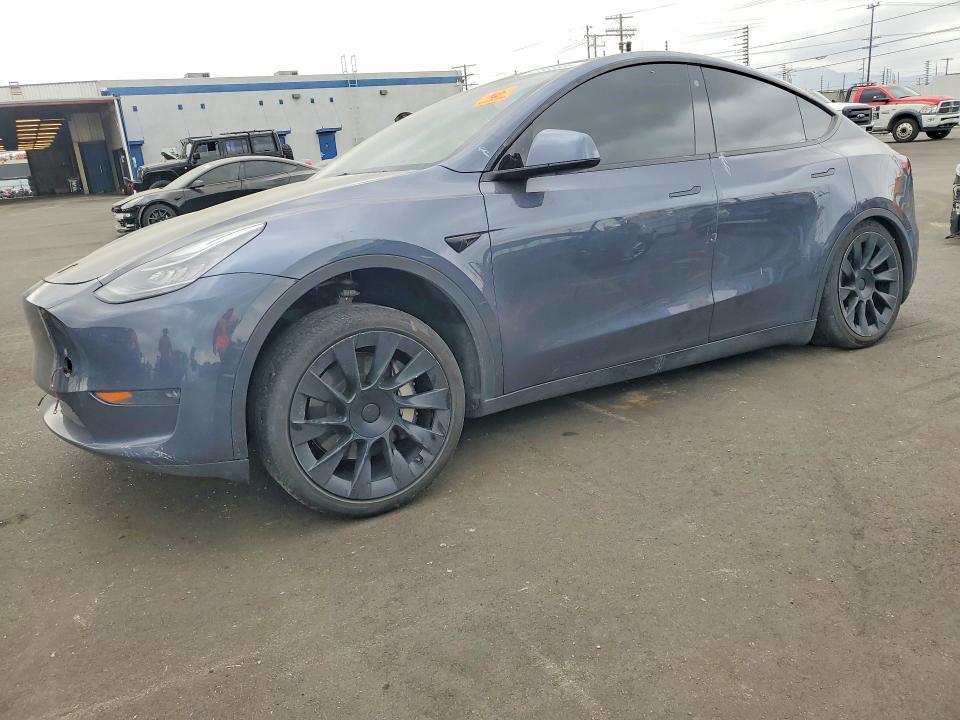 47905506 :رقم المزاد ، 7SAYGDEE8PA130484 vin ، 2023 Tesla Model Y مزاد بيع