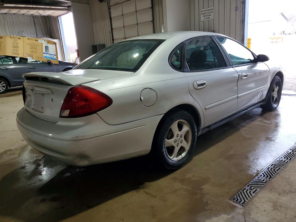 48128176 :رقم المزاد ، 1FAFP55S42G271687 vin ، 2002 Ford Taurus مزاد بيع