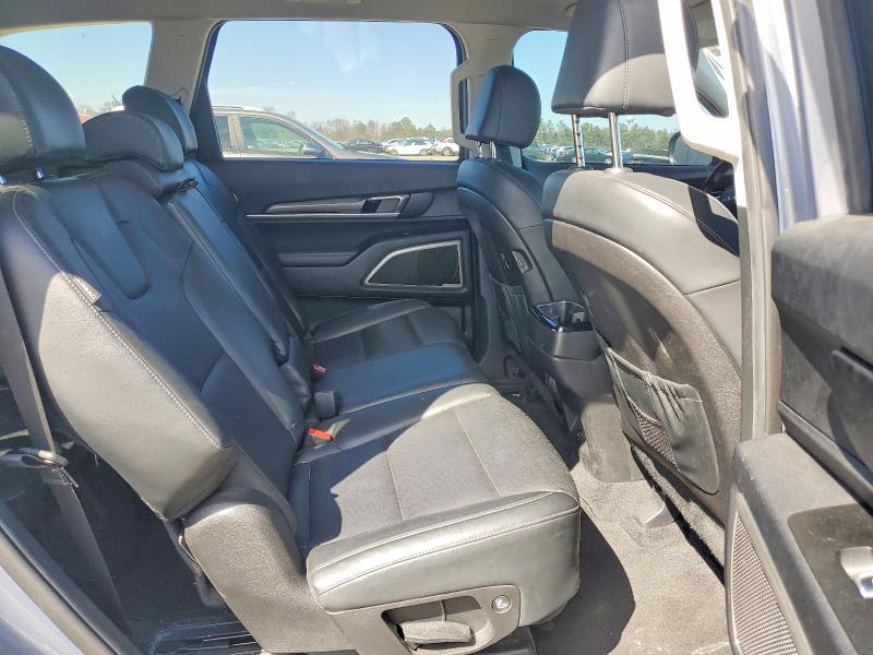 Продажа на аукционе авто 2023 Kia Telluride, vin: 5XYP2DGC6PG373421, номер лота: 42070266