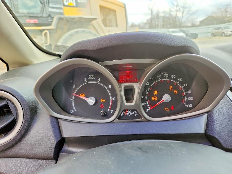 2013 Ford Fiesta მანქანა იყიდება აუქციონზე, vin: 3FADP4BJ8DM207383, აუქციონის ნომერი: 47724526