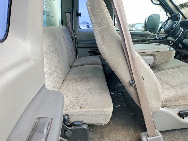 45509086 :رقم المزاد ، 1FTNX21FXYEA15393 vin ، 2000 Ford F250 مزاد بيع