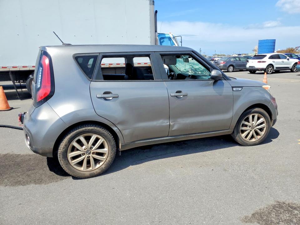 2018 Kia Soul მანქანა იყიდება აუქციონზე, vin: KNDJP3A50J7555342, აუქციონის ნომერი: 79498635