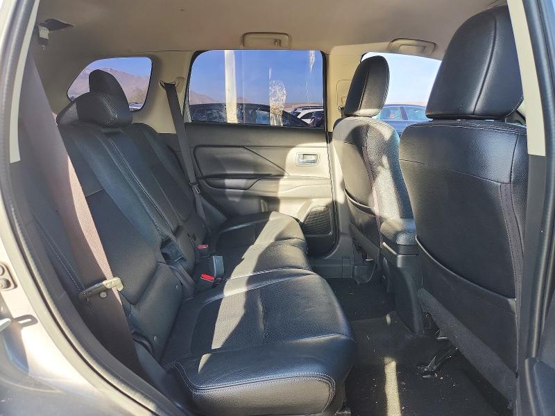 Продаж на аукціоні авто 2018 Mitsubishi Outlander, vin: JA4AZ3A31JZ016932, номер лоту: 47043746