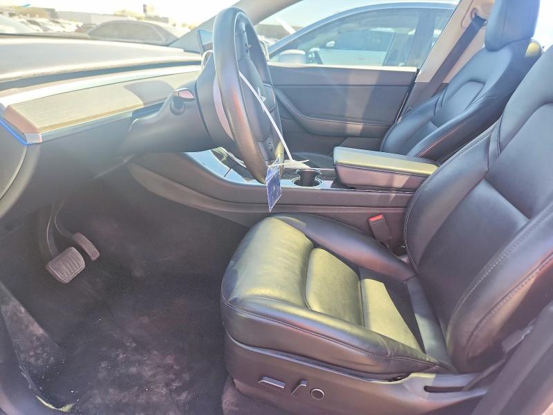 79934845 :رقم المزاد ، 5YJYGDEE9MF074115 vin ، 2021 Tesla Model Y مزاد بيع