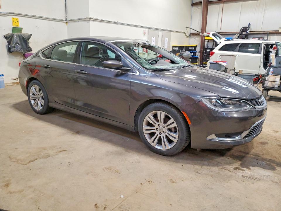 47205186 :رقم المزاد ، 1C3CCCAB3GN140423 vin ، 2016 Chrysler 200 مزاد بيع