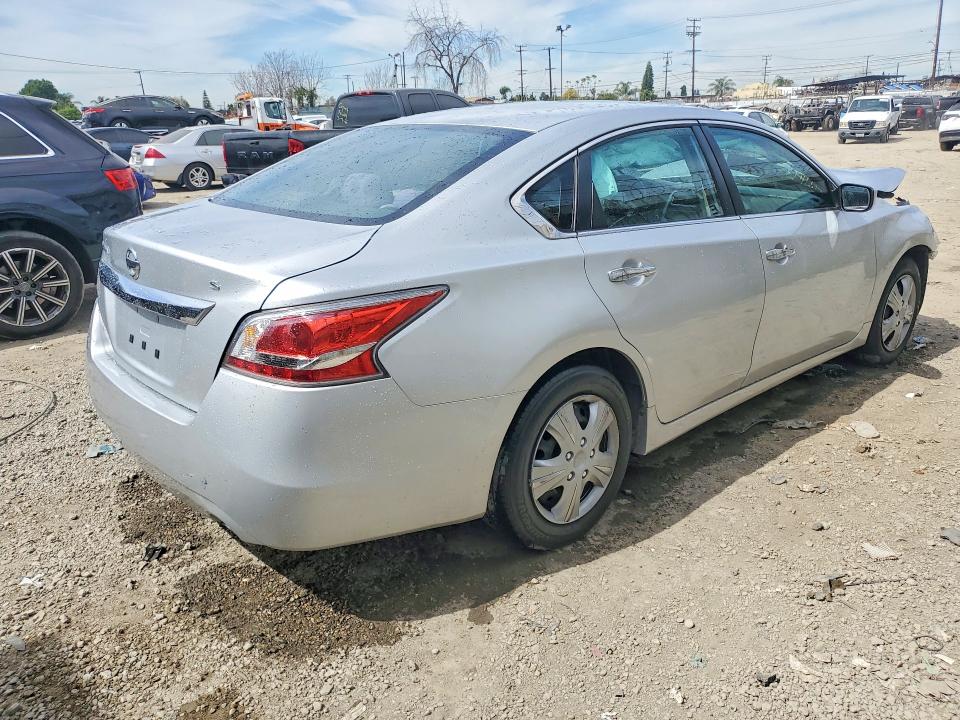 45877056 :رقم المزاد ، 1N4AL3AP4FC158377 vin ، 2015 Nissan Altima مزاد بيع