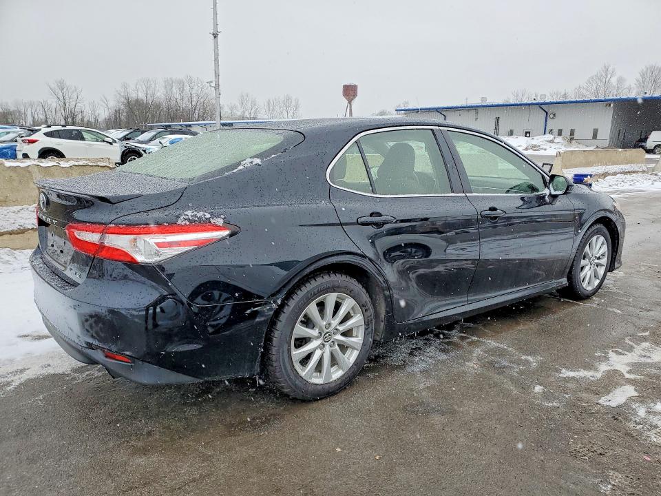 79127755 :رقم المزاد ، JTNB11HK7J3007153 vin ، 2018 Toyota Camry مزاد بيع