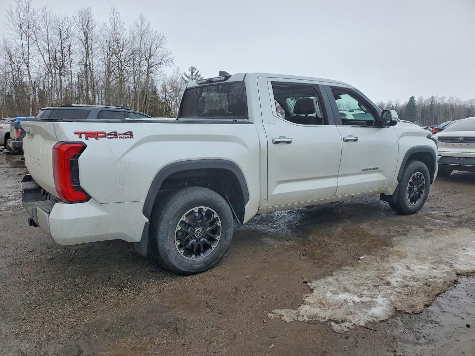 Продаж на аукціоні авто 2022 Toyota Tundra, vin: 5TFJA5DB2NX046602, номер лоту: 41591886