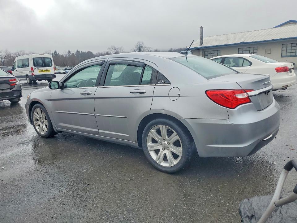 2013 Chrysler 200 მანქანა იყიდება აუქციონზე, vin: 1C3CCBBB9DN656502, აუქციონის ნომერი: 79985645