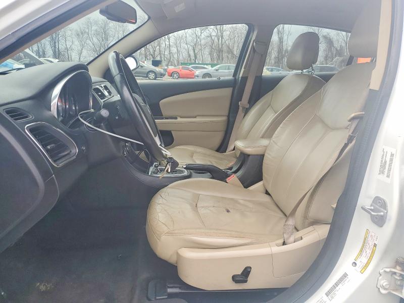2014 Chrysler 200 მანქანა იყიდება აუქციონზე, vin: 1C3CCBCG3EN156279, აუქციონის ნომერი: 45736866