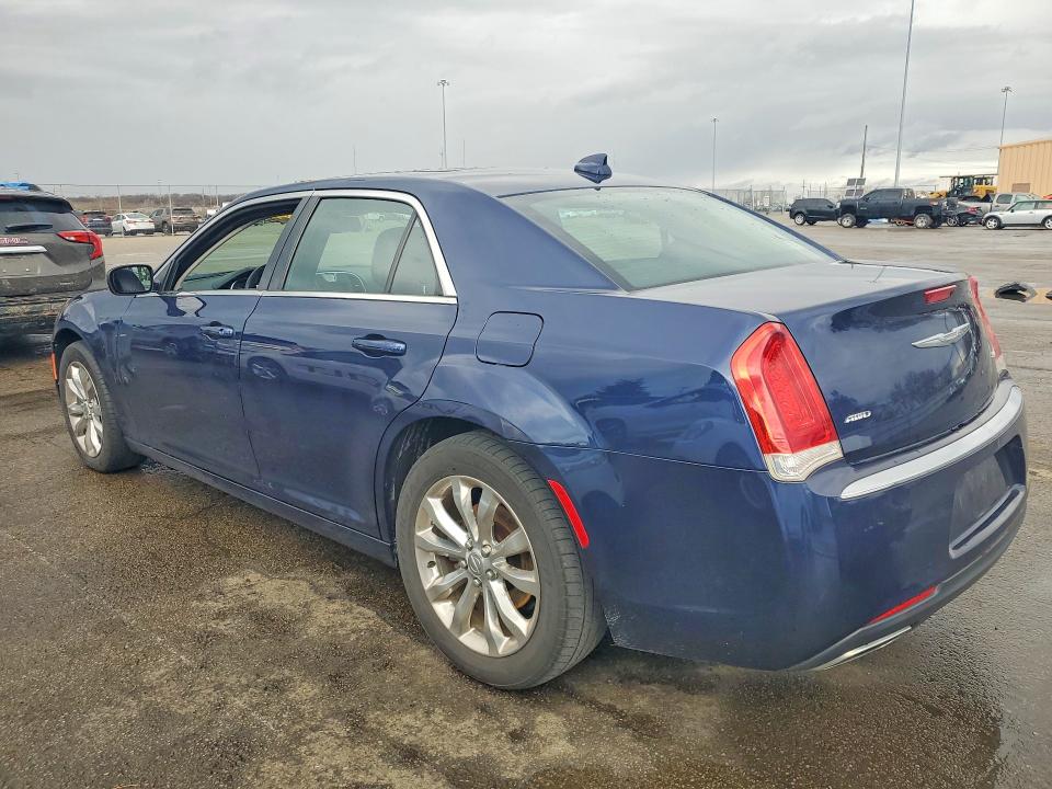 Продажа на аукционе авто 2015 Chrysler 300, vin: 2C3CCARG9FH923211, номер лота: 41978346
