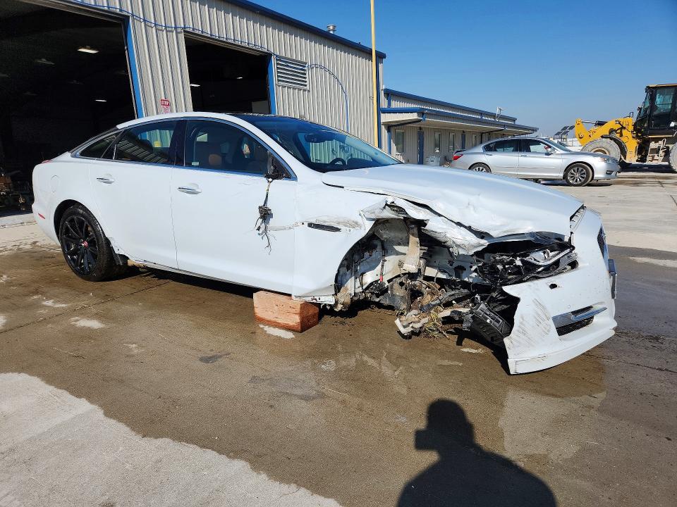 Продаж на аукціоні авто 2019 Jaguar Xj, vin: SAJXJ1CD0K8W20336, номер лоту: 47643776