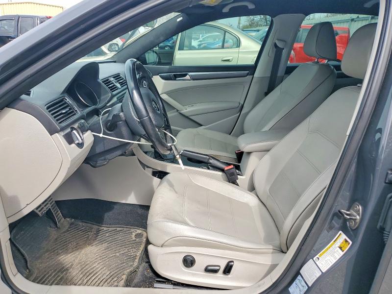 47670216 :رقم المزاد ، 1VWAT7A36GC061016 vin ، 2016 Volkswagen Passat مزاد بيع