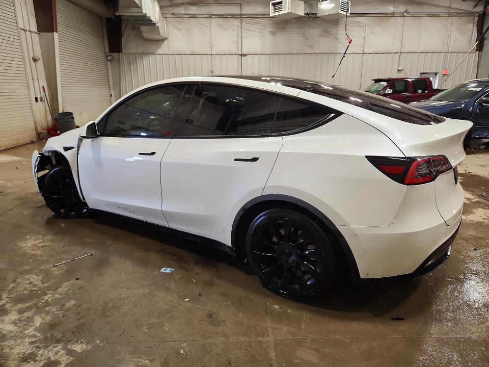 2021 Tesla Model Y მანქანა იყიდება აუქციონზე, vin: 5YJYGAEE3MF136817, აუქციონის ნომერი: 79398715
