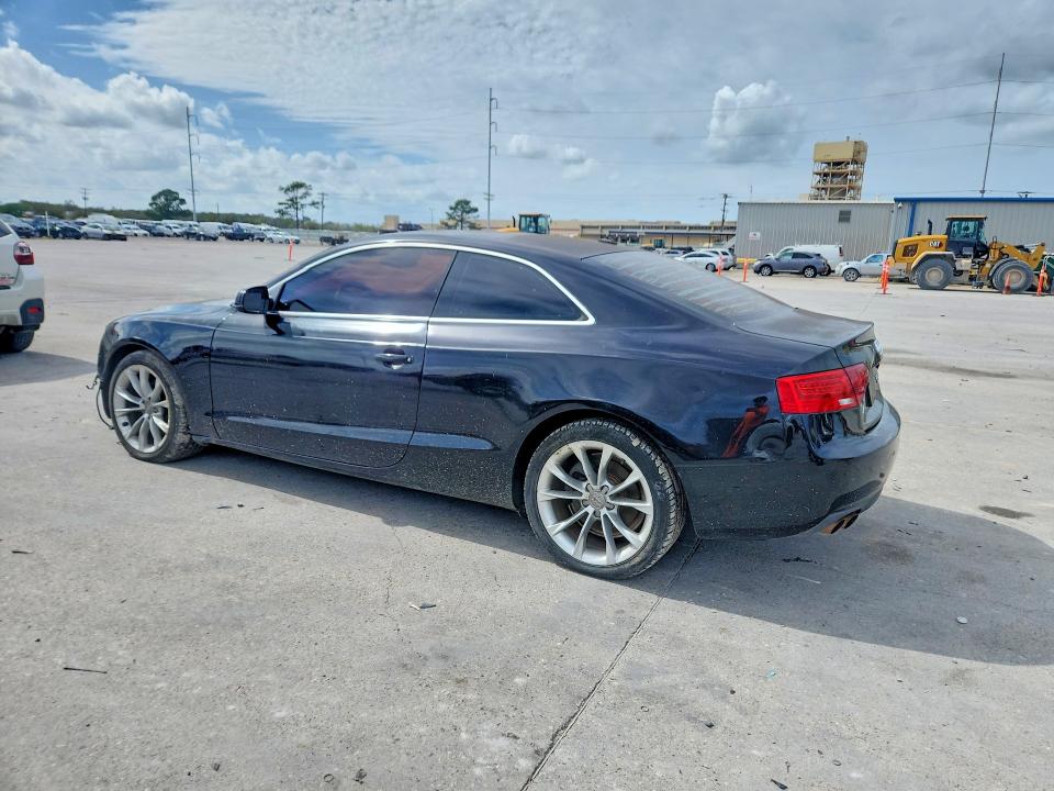 2013 Audi A5 მანქანა იყიდება აუქციონზე, vin: WAULFAFR8DA079390, აუქციონის ნომერი: 45761446