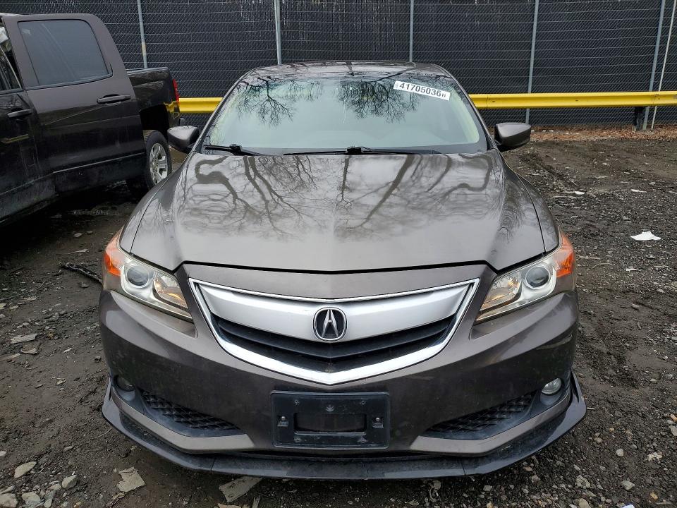 41705036 :رقم المزاد ، 19VDE1F53DE006702 vin ، 2013 Acura Ilx مزاد بيع