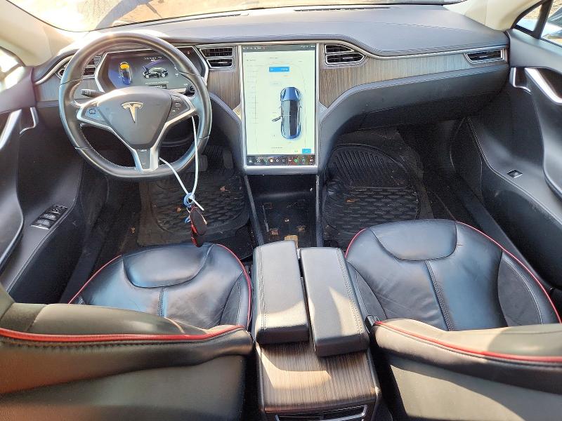 45665926 :رقم المزاد ، 5YJSA1CN4DFP26468 vin ، 2013 Tesla Model S مزاد بيع