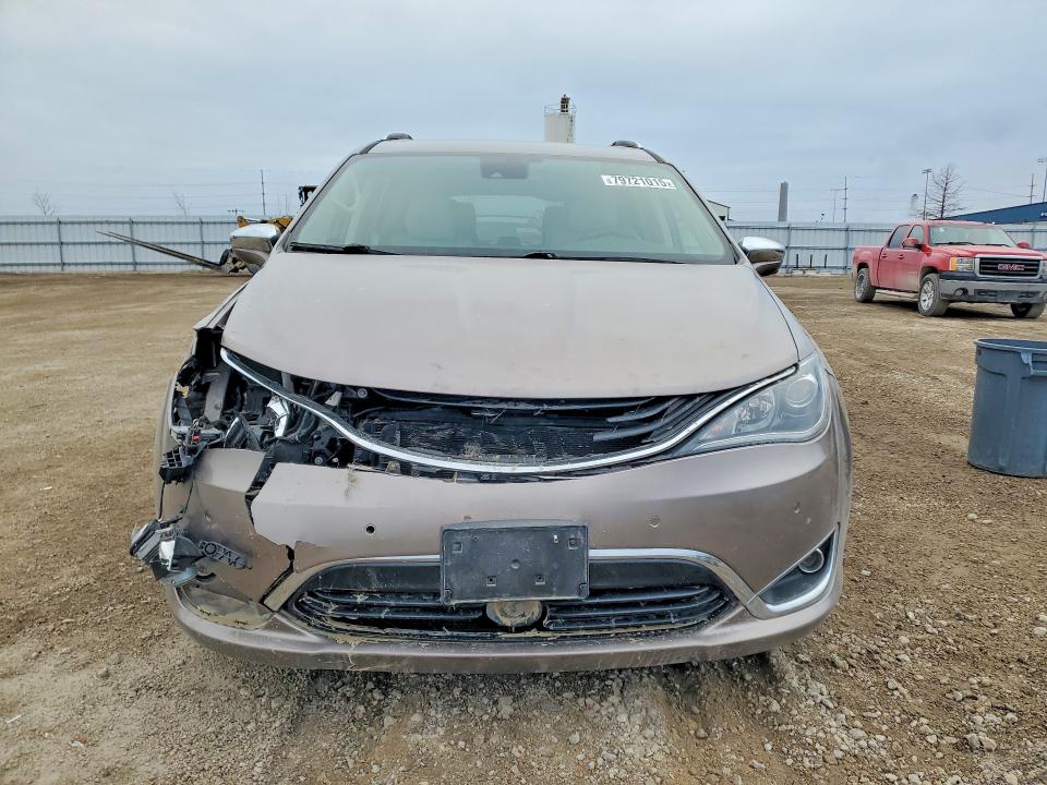 Продаж на аукціоні авто 2018 Chrysler Pacifica, vin: 2C4RC1N71JR133402, номер лоту: 79721015