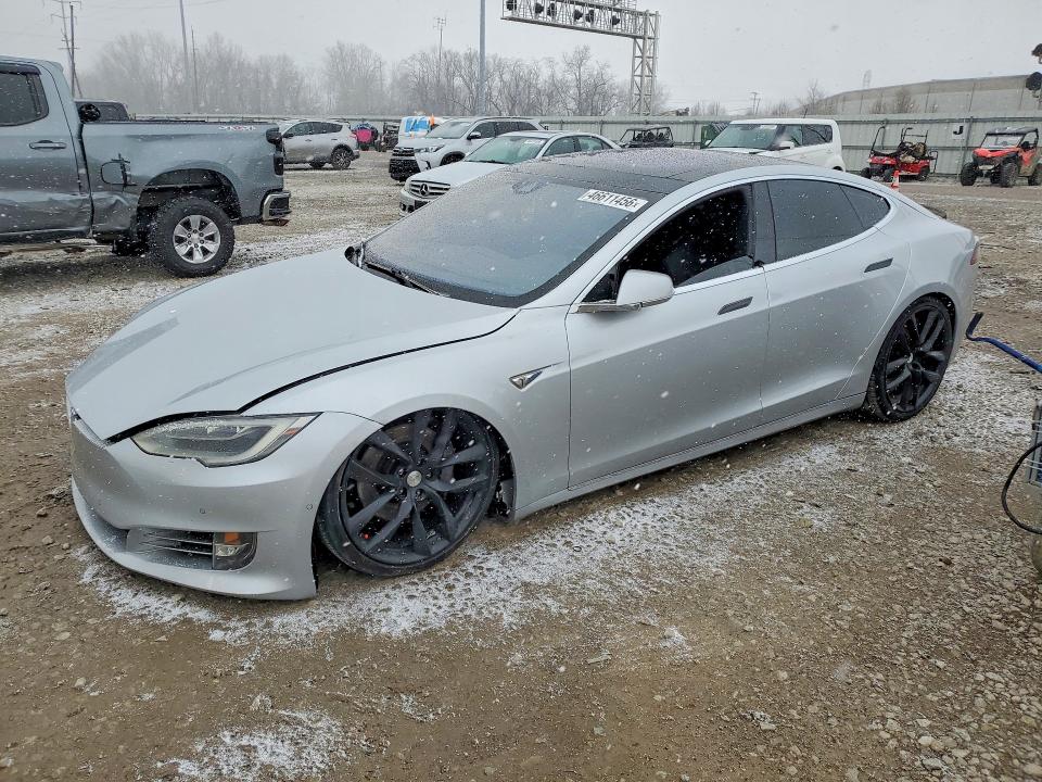46611456 :رقم المزاد ، 5YJSA1E22GF157854 vin ، 2016 Tesla Model S مزاد بيع