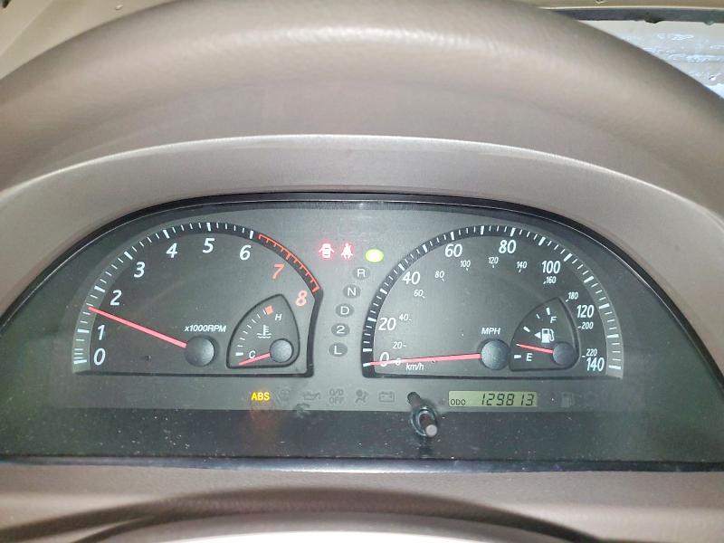 46401376 :رقم المزاد ، JTDBE32K020048420 vin ، 2002 Toyota Camry مزاد بيع