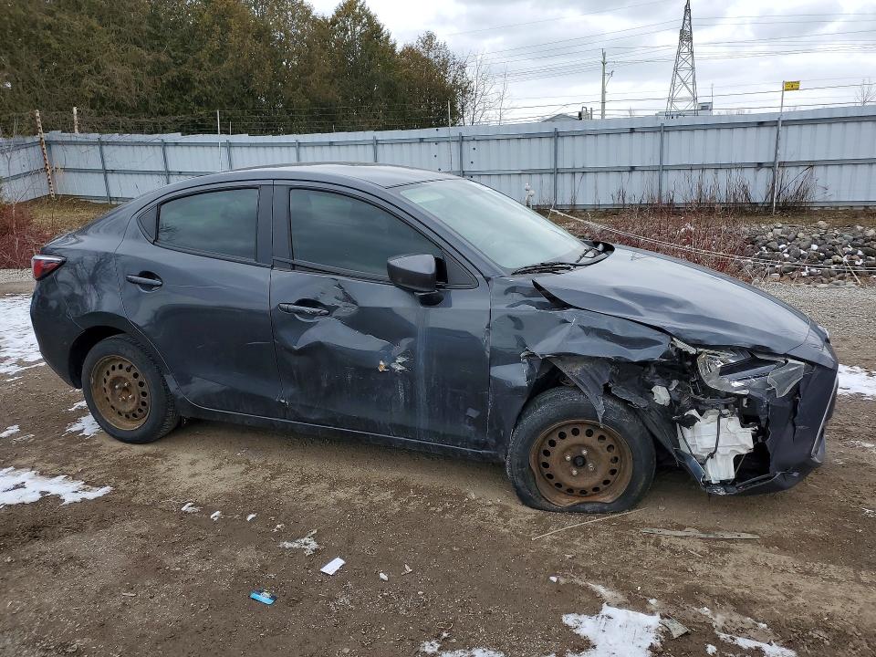 46584316 :رقم المزاد ، 3MYDLBYVXGY103223 vin ، 2016 Toyota Yaris مزاد بيع