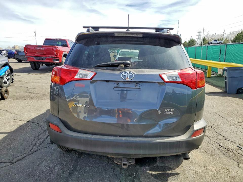 45888316 :رقم المزاد ، JTMRFREV5FD165333 vin ، 2015 Toyota Rav4 مزاد بيع