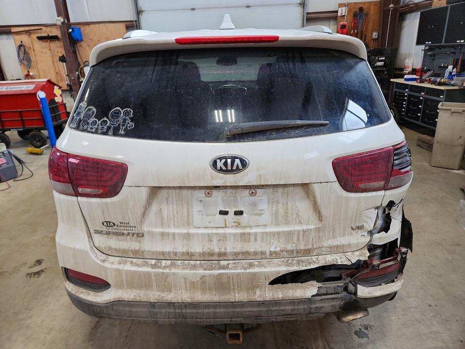 2019 Kia Sorento მანქანა იყიდება აუქციონზე, vin: 5XYPGDA51KG458638, აუქციონის ნომერი: 41768576