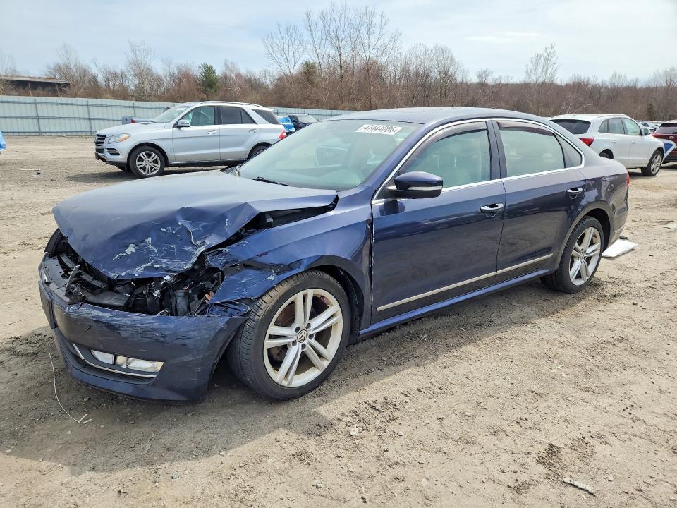 47444066 :رقم المزاد ، 1VWCT7A36EC060129 vin ، 2014 Volkswagen Passat مزاد بيع