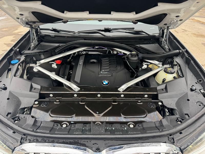 46026046 :رقم المزاد ، 5UXCW2C00M9H53341 vin ، 2021 Bmw X7 مزاد بيع