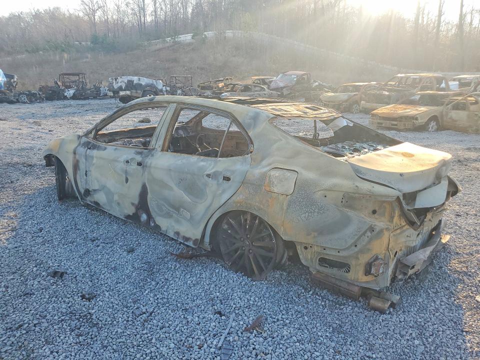 47549236 :رقم المزاد ، 4T1K61AK1LU323060 vin ، 2020 Toyota Camry مزاد بيع