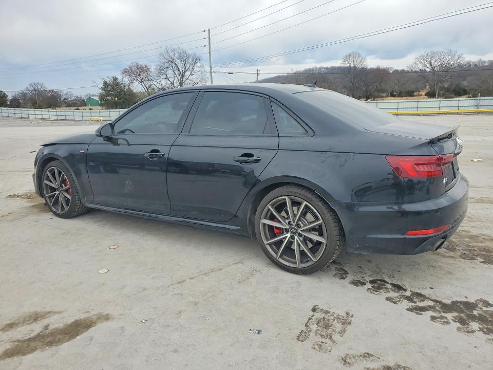 Продажа на аукционе авто 2018 Audi A4, vin: WAUENAF43JA059608, номер лота: 79446575