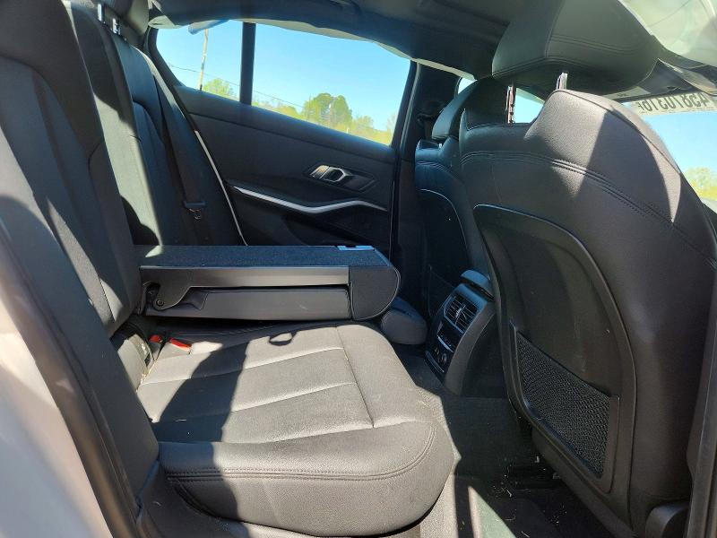 45870316 :رقم المزاد ، 3MW5R1J01L8B14001 vin ، 2020 Bmw 330i مزاد بيع