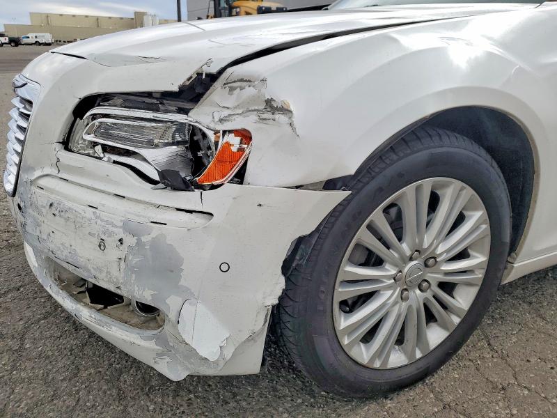 2014 Chrysler 300c მანქანა იყიდება აუქციონზე, vin: 2C3CCAKG8EH103694, აუქციონის ნომერი: 46238696