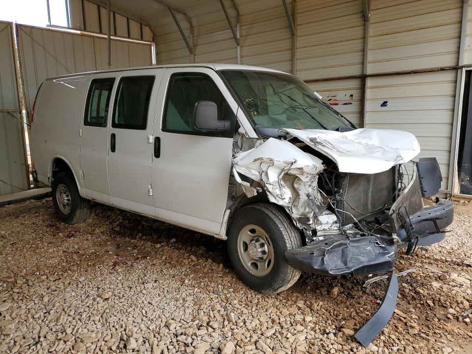 49002756 :رقم المزاد ، 1GCWGAFF5H1346431 vin ، 2017 Chev Express G2500 مزاد بيع