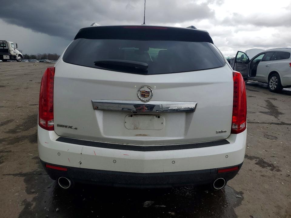 45484746 :رقم المزاد ، 3GYFNEE3XFS581756 vin ، 2015 Cadillac Srx مزاد بيع