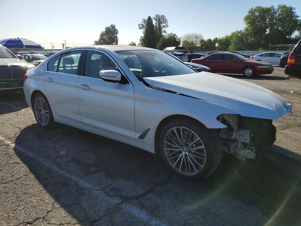 2019 Bmw 530 მანქანა იყიდება აუქციონზე, vin: WBAJA5C59KWW37777, აუქციონის ნომერი: 45466716