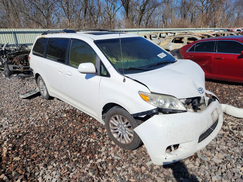 Продажа на аукционе авто 2014 Toyota Sienna, vin: 5TDYK3DC3ES424537, номер лота: 78881785