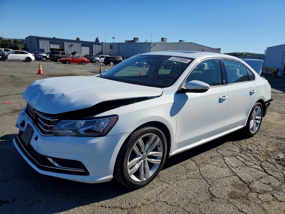 47328606 :رقم المزاد ، 1VWLA7A34KC010069 vin ، 2019 Volkswagen Passat مزاد بيع